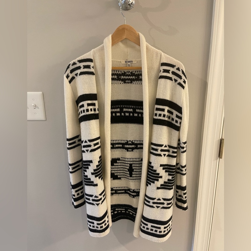 BB DAKOTA Aztec print cardigan